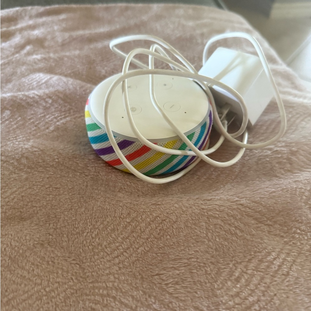 Colorful Smart Speaker with Charger